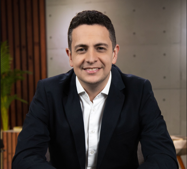 Caciano Fernandes 
